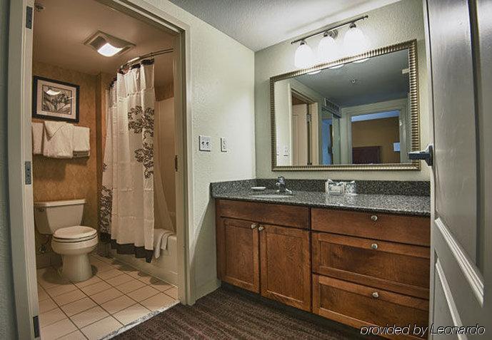 Hotel By Marriott Medical Center Area 3*